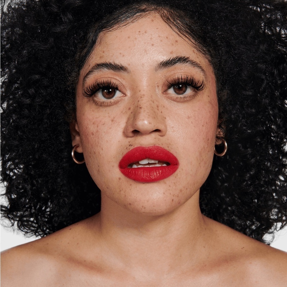 💗2/$10💗 NWT Poundcake CAKE BATTER
Semi-Matte Liquid Lipstick- Raspberry